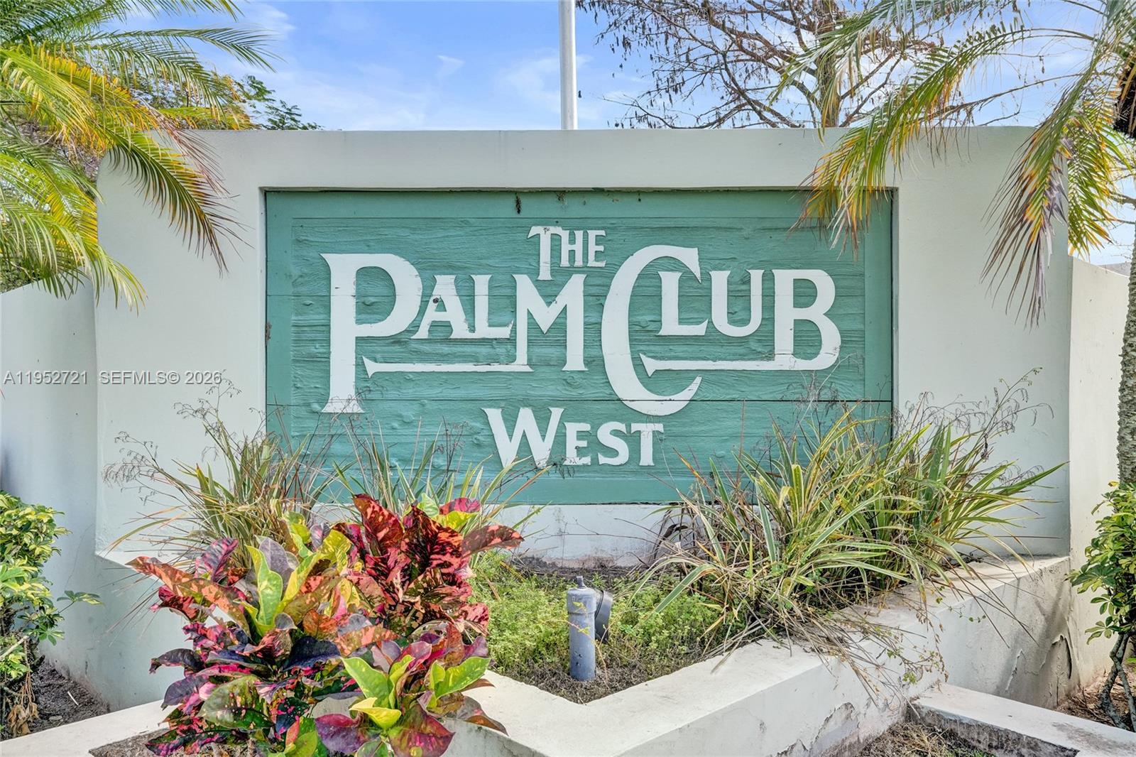 PALM CLUB WEST VILLAGE 1 - Residential