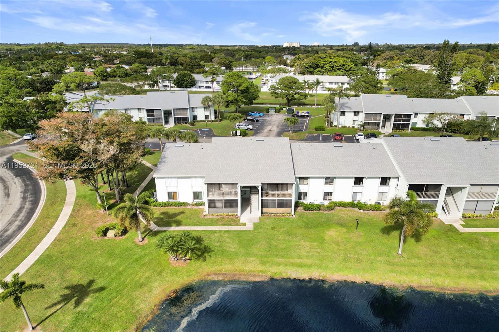 PALM CLUB WEST VILLAGE 1 - Residential