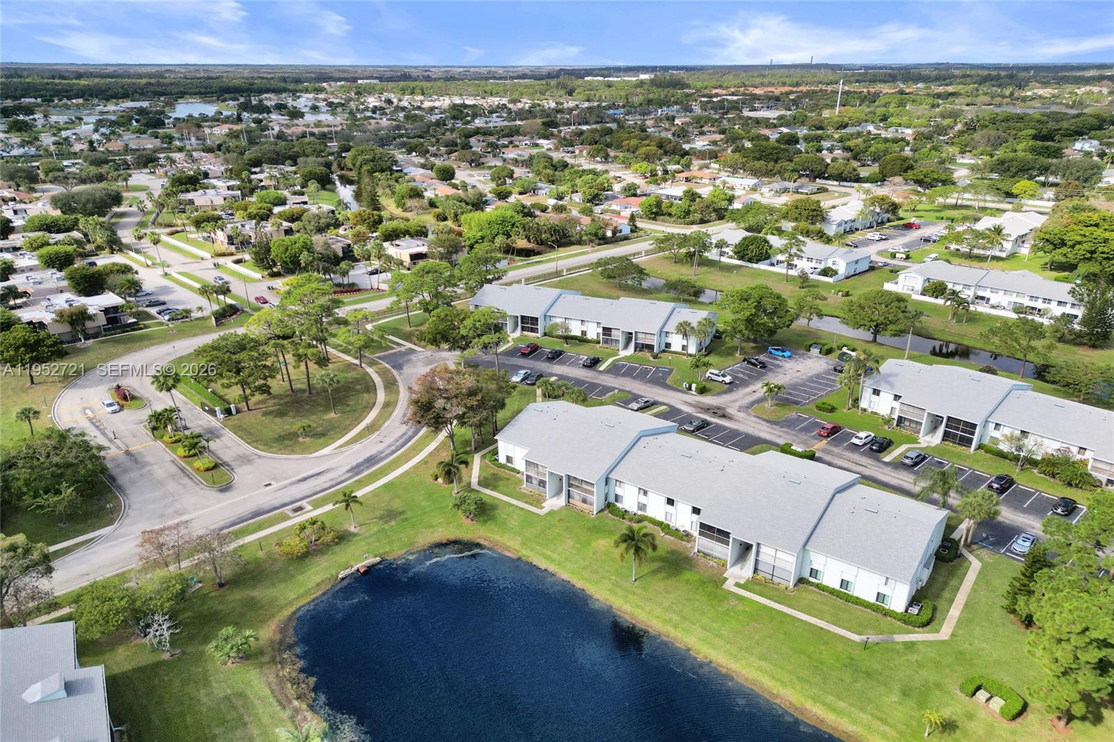 PALM CLUB WEST VILLAGE 1 - Residential