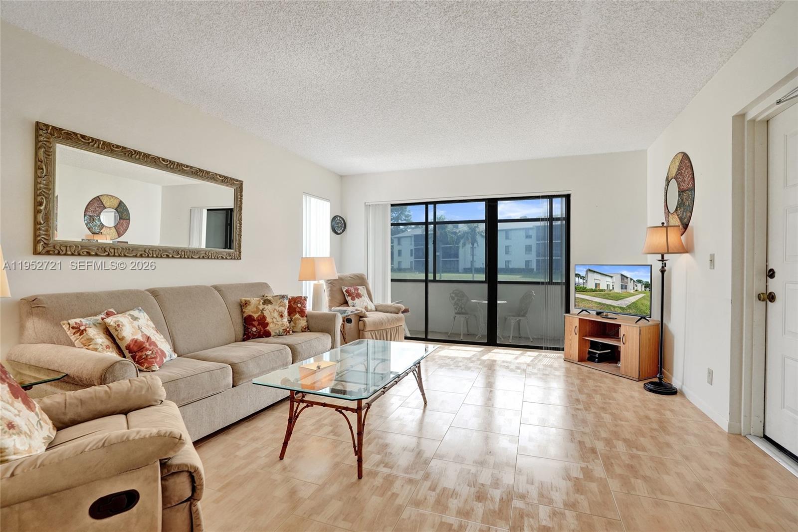 PALM CLUB WEST VILLAGE 1 - Residential