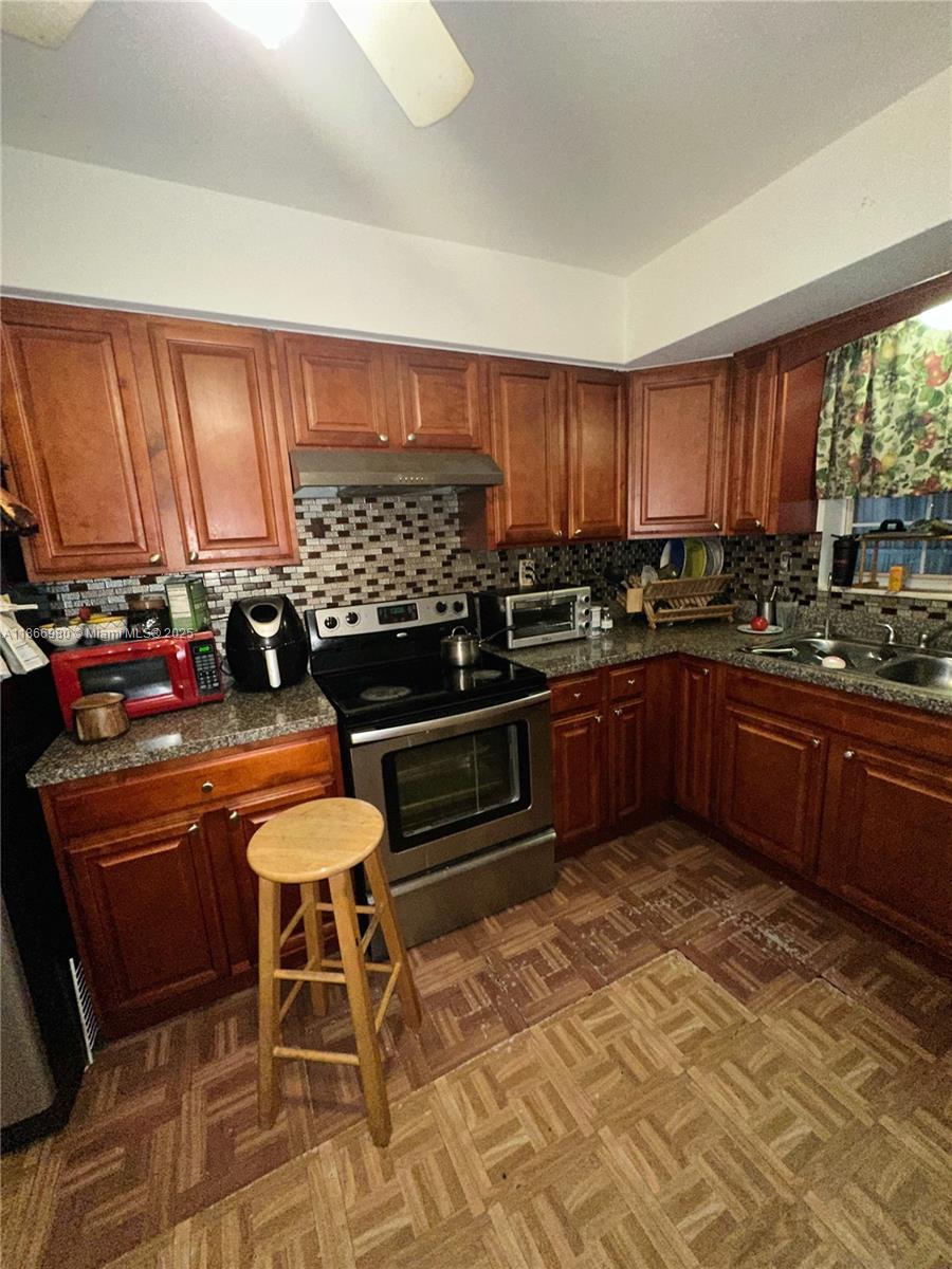 NORTH POMPANO BEACH SECTI - Residential