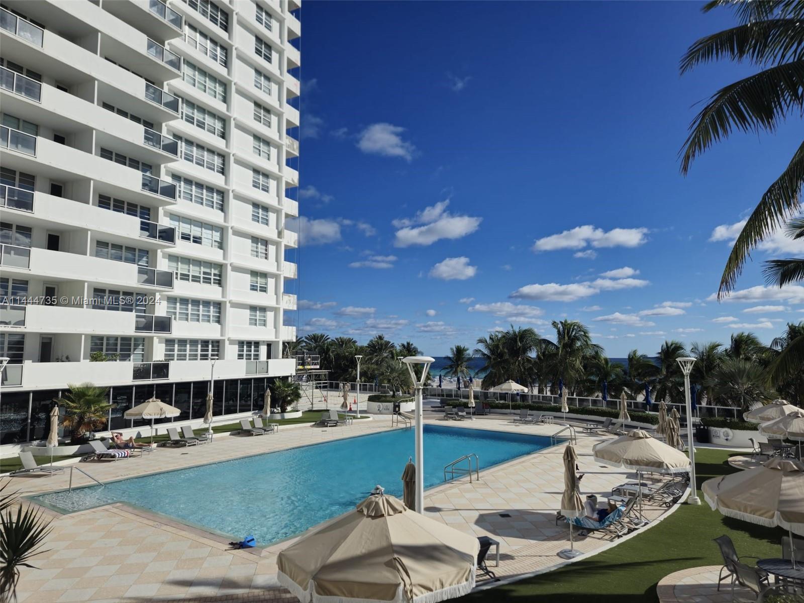 THE DECOPLAGE CONDO - Residential