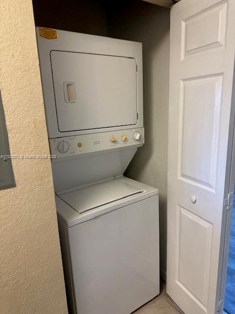 VILLAS AT CARMEL CONDO NO - Residential Lease