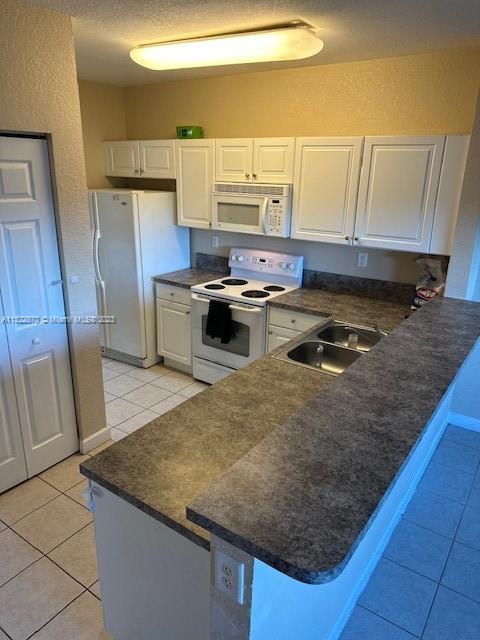 VILLAS AT CARMEL CONDO NO - Residential Lease