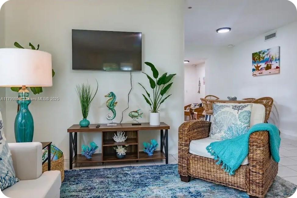 HOLLYWOOD SOUTH SIDE ADD - Residential Lease