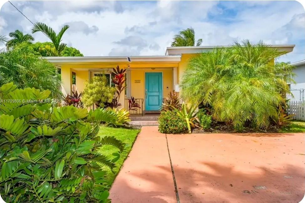 HOLLYWOOD SOUTH SIDE ADD - Residential Lease