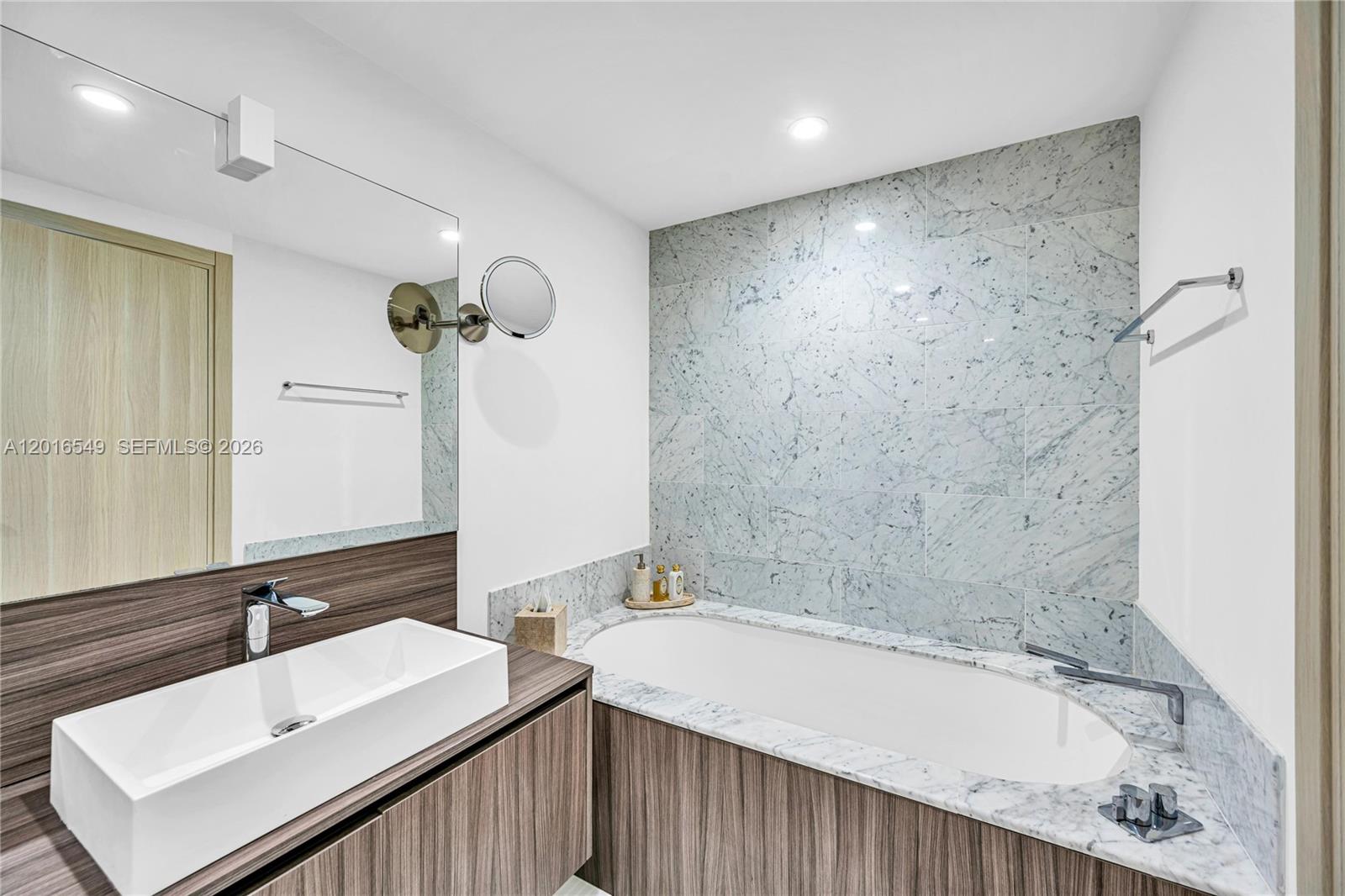 BRICKELL FLATIRON CONDO - Residential Lease