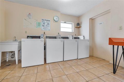 Condominium in Lauderhill FL 4801 22nd Ct 27.jpg