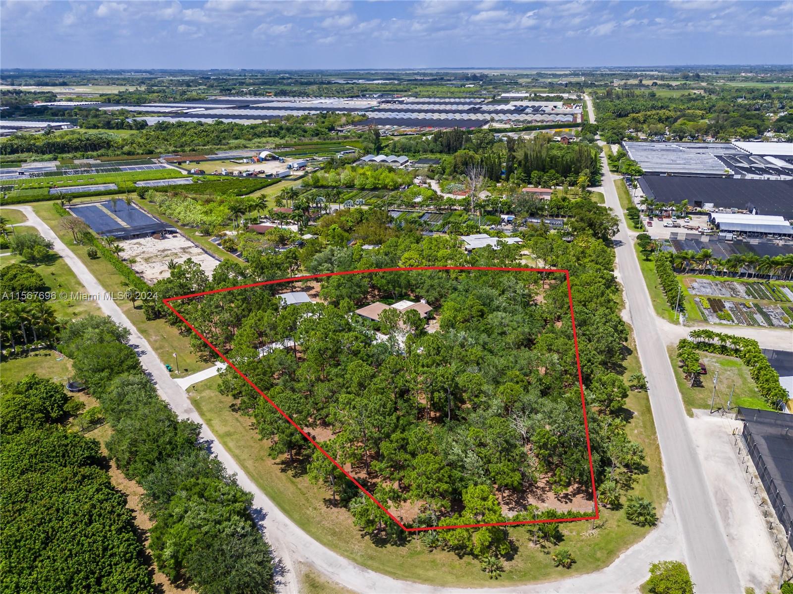 View Miami, FL 33187 house