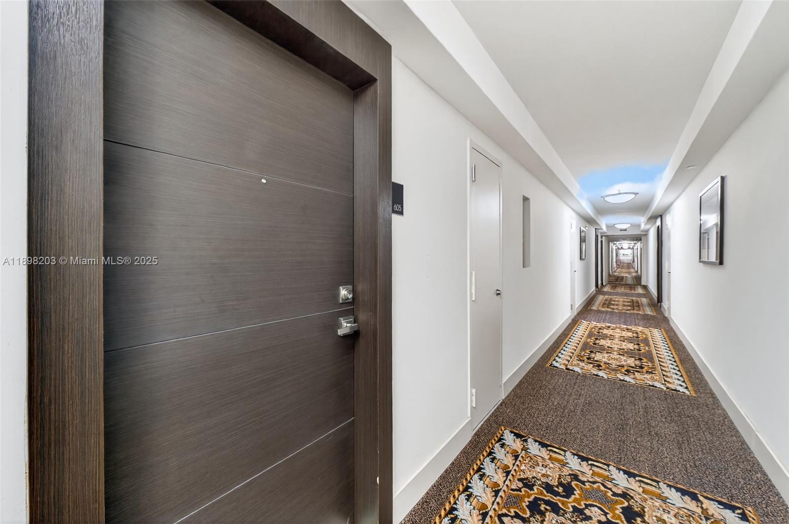 ADMIRALS PORT CONDO - WES - Residential