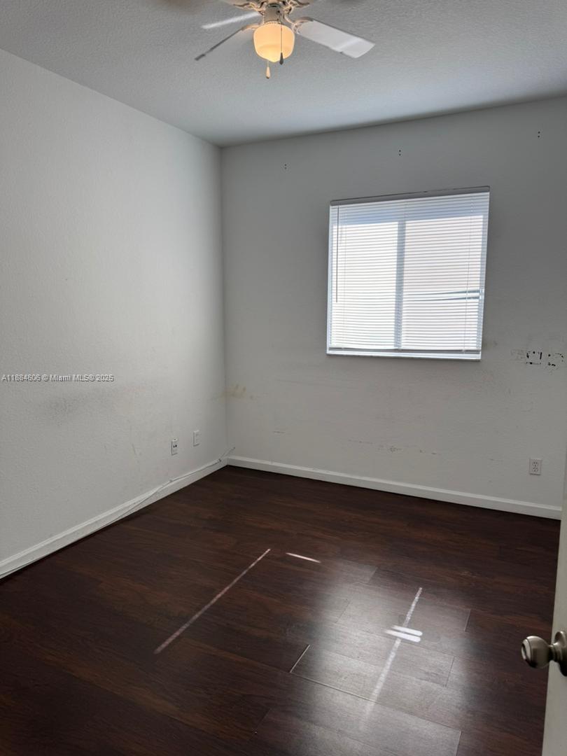 CORAL SPRINGS VILLAGE GRE - Residential Lease