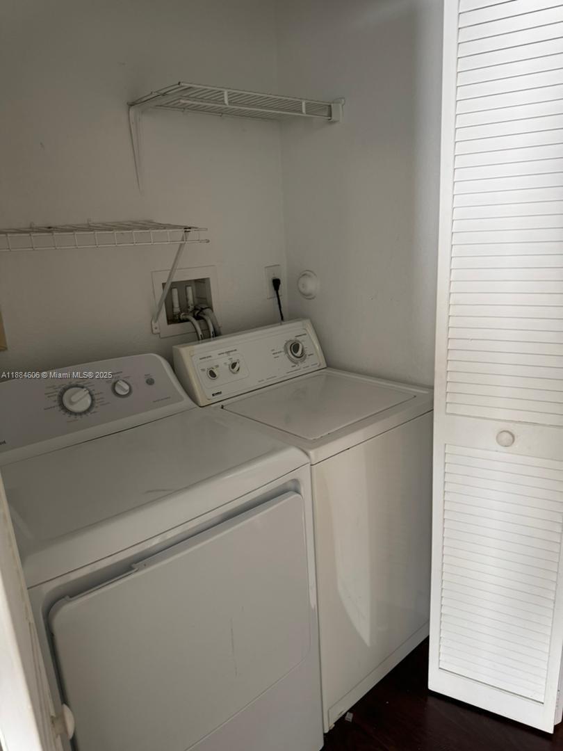 CORAL SPRINGS VILLAGE GRE - Residential Lease