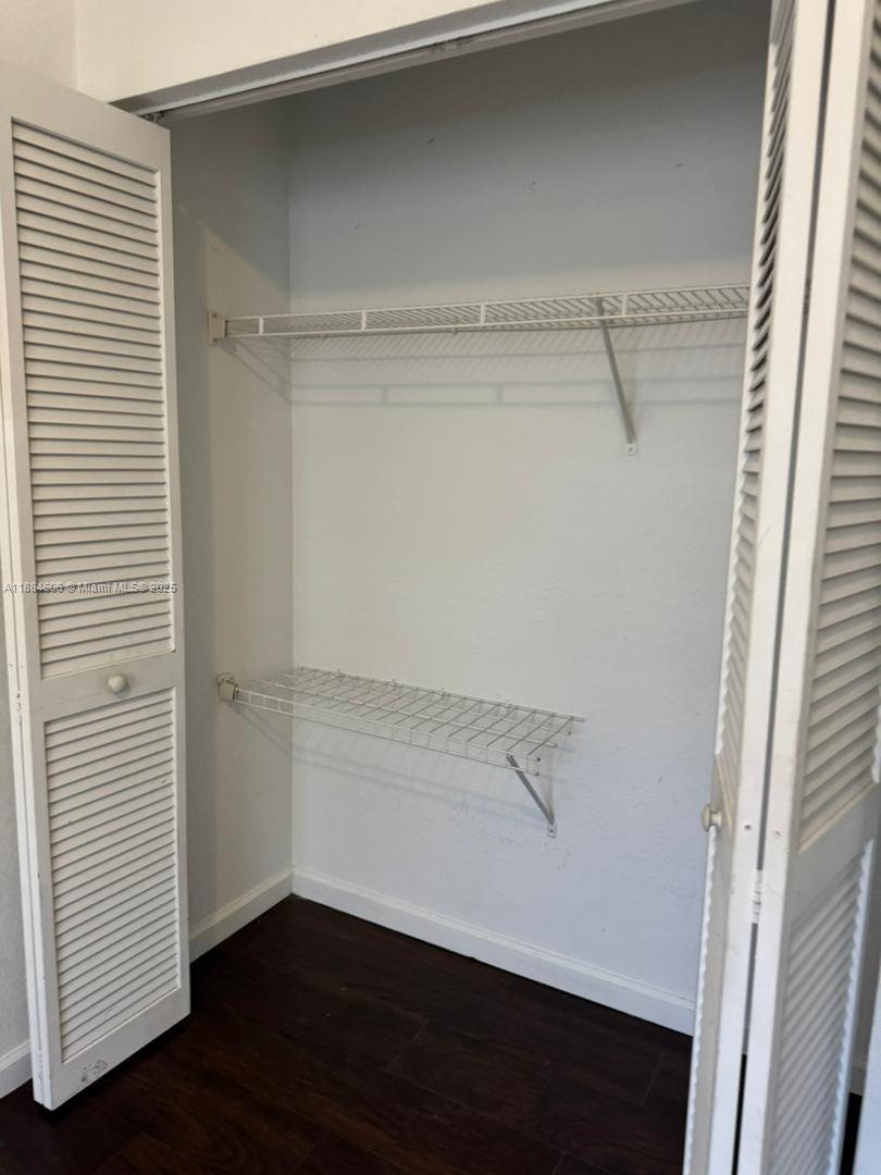 CORAL SPRINGS VILLAGE GRE - Residential Lease