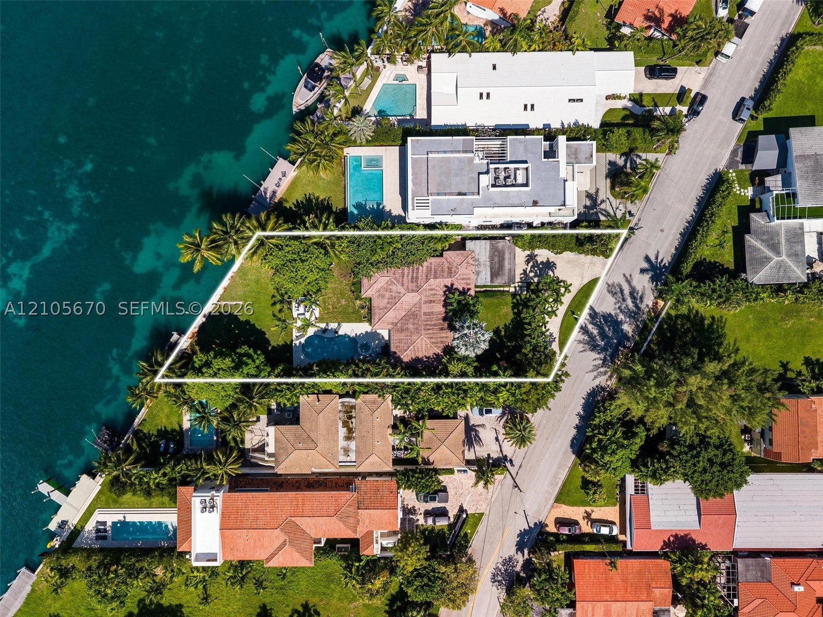 9250 Bay Dr