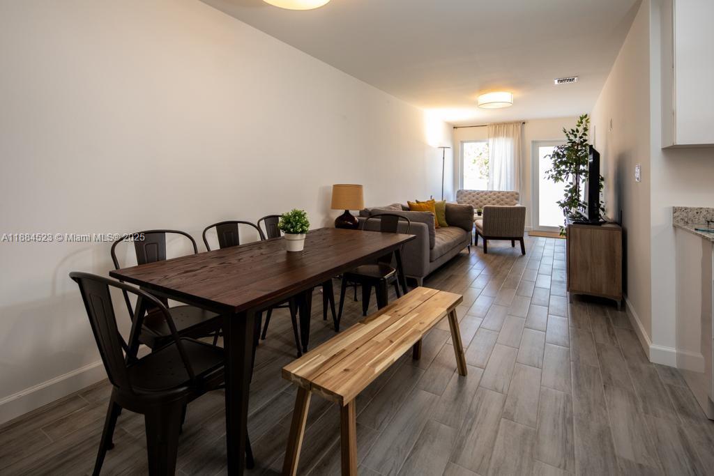 CAROLINA HEIGHTS - Residential Lease