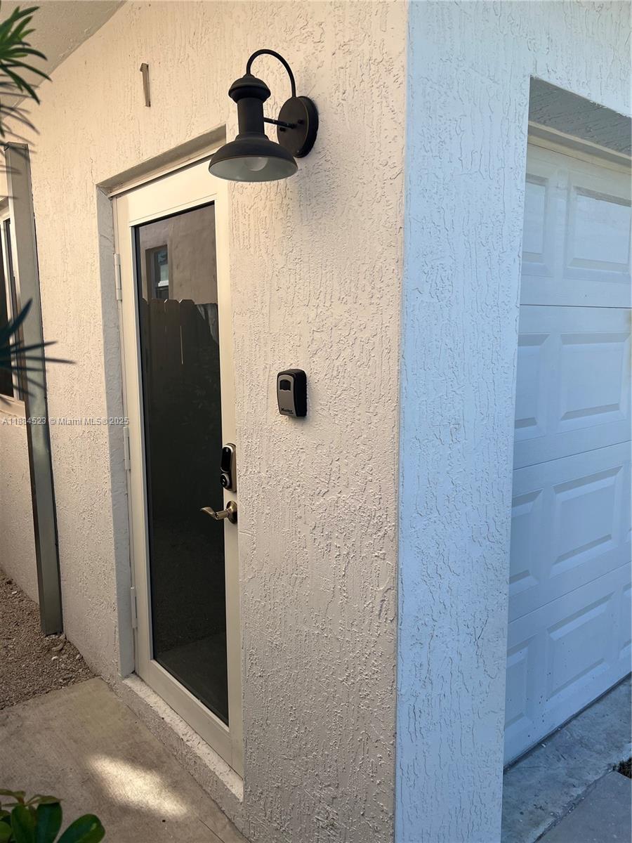 CAROLINA HEIGHTS - Residential Lease