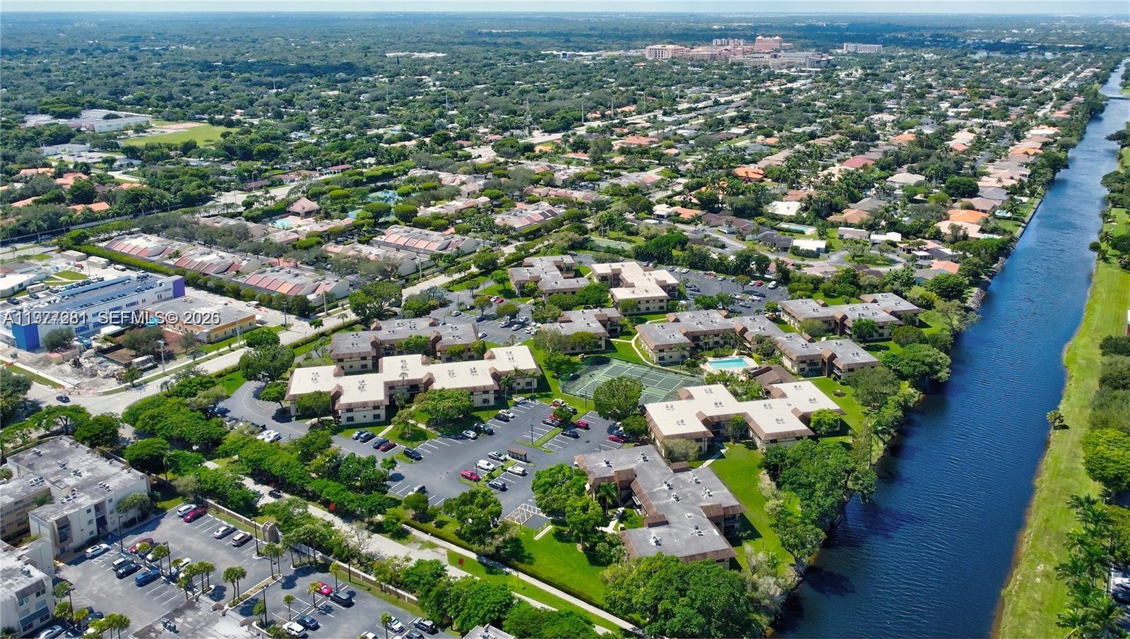 KINGS CREEK WEST CONDO BL - Residential