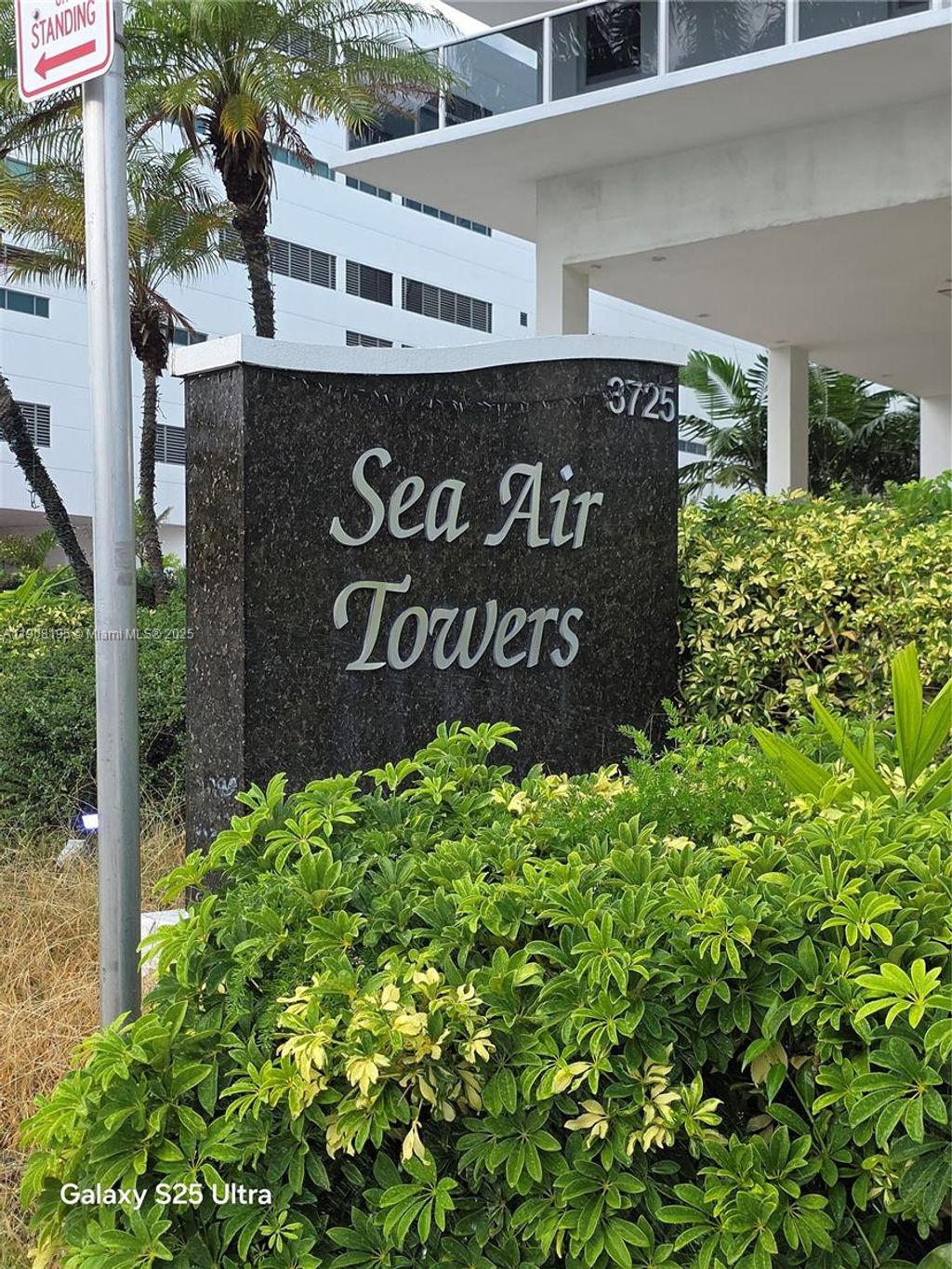 Photo of 3725 S Ocean Dr #1401, Hollywood, FL 33019 (MLS # A11908195)
