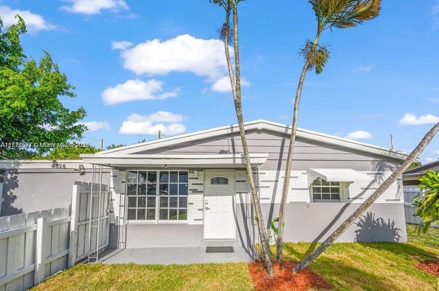 3 Bed/ 2 Bath Dania Beach home with a pool! available for sale, and great for investment! freshly painted, beautiful kitchen with quartz countertops and stainless steel appliances, a big fenced yard, screened patio great for entertainment, great location, close to the Hard Rock Hotel, 595, Turnpike, shops, and restaurants.
The property is currently rented - the main house is rented for $2550, and the studio is rented for $1350 a month.