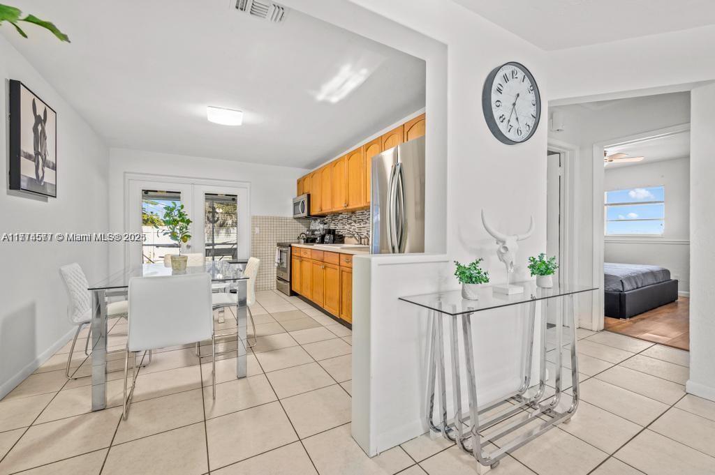 PLAYLAND ISLES - Residential
