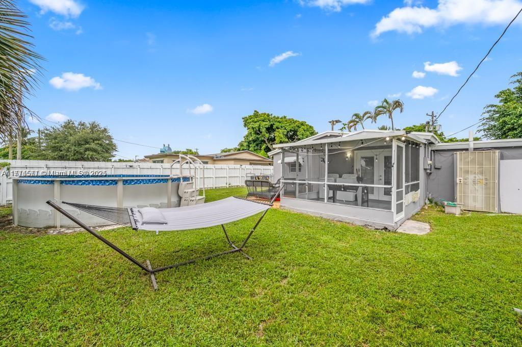 PLAYLAND ISLES - Residential