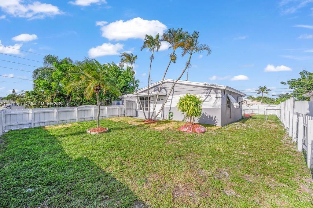 PLAYLAND ISLES - Residential