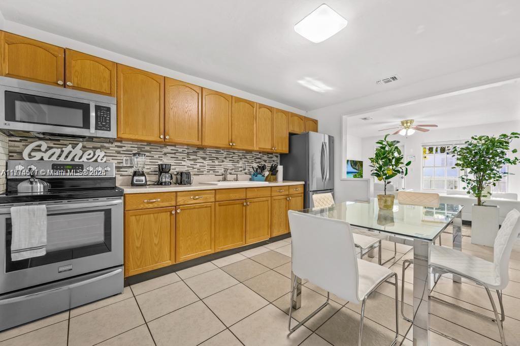 4824 SW 45th Ave