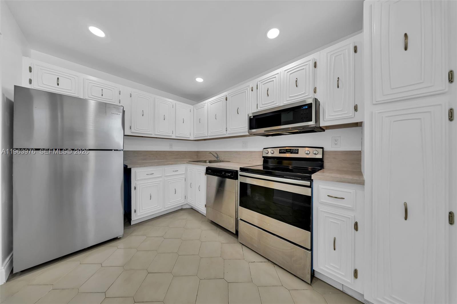 CONDOMINIUM 2 OF ENVIRON - Residential