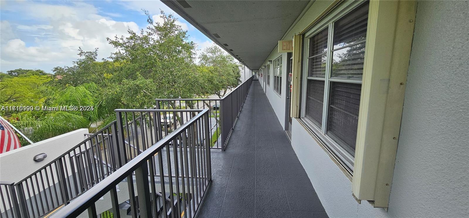 Property for Sale at 251 Sw 132nd Way 417H, Pembroke Pines, Miami-Dade County, Florida - Bedrooms: 2 
Bathrooms: 2  - $184,125