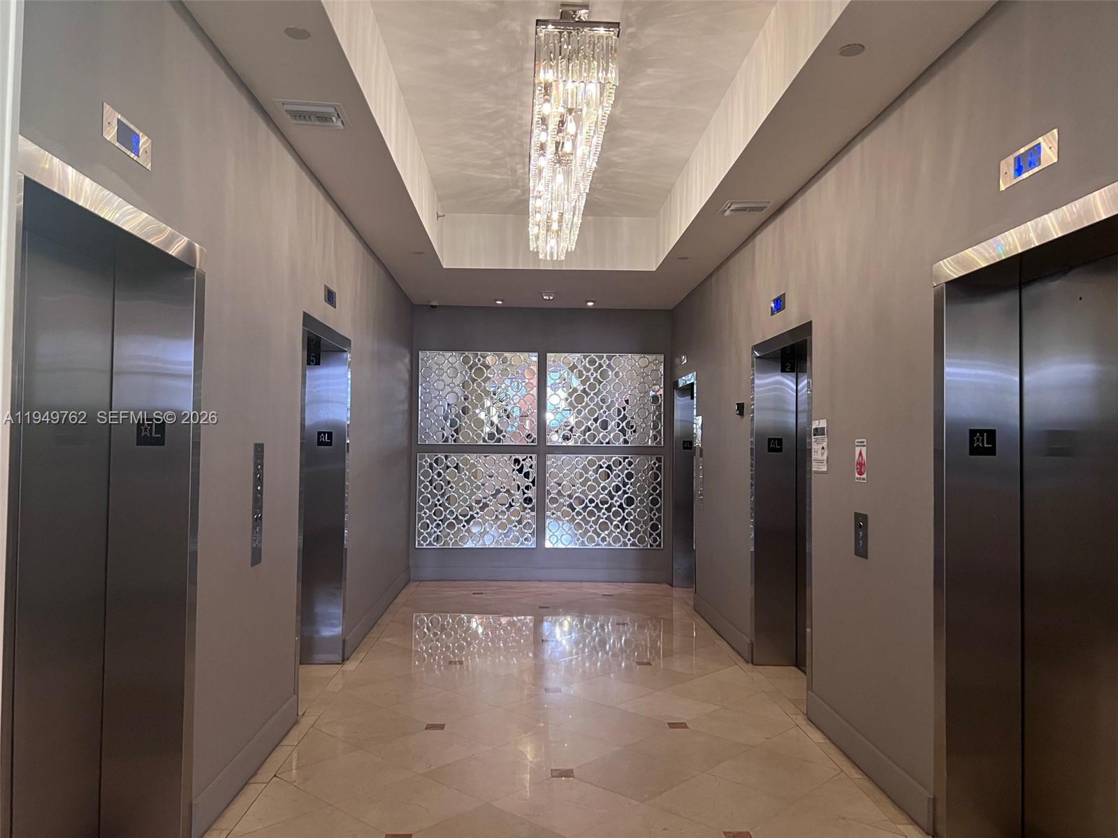 THE DECOPLAGE CONDO - Residential Lease