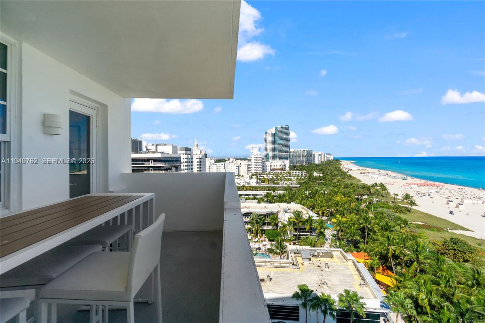 THE DECOPLAGE CONDO - Residential Lease