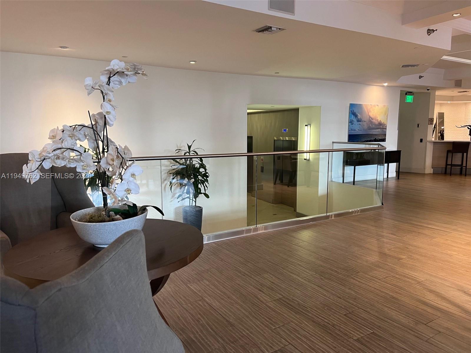 THE DECOPLAGE CONDO - Residential Lease