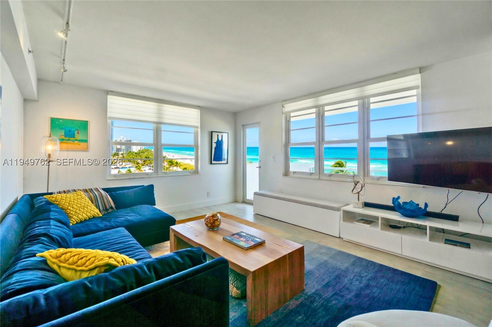 100 Lincoln Rd 1447