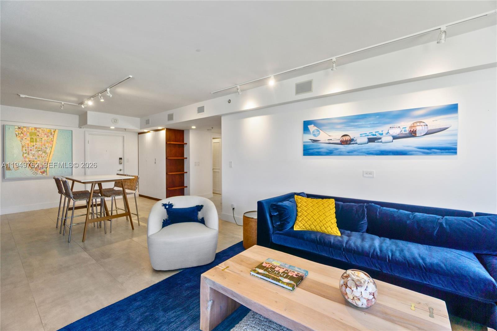 THE DECOPLAGE CONDO - Residential Lease