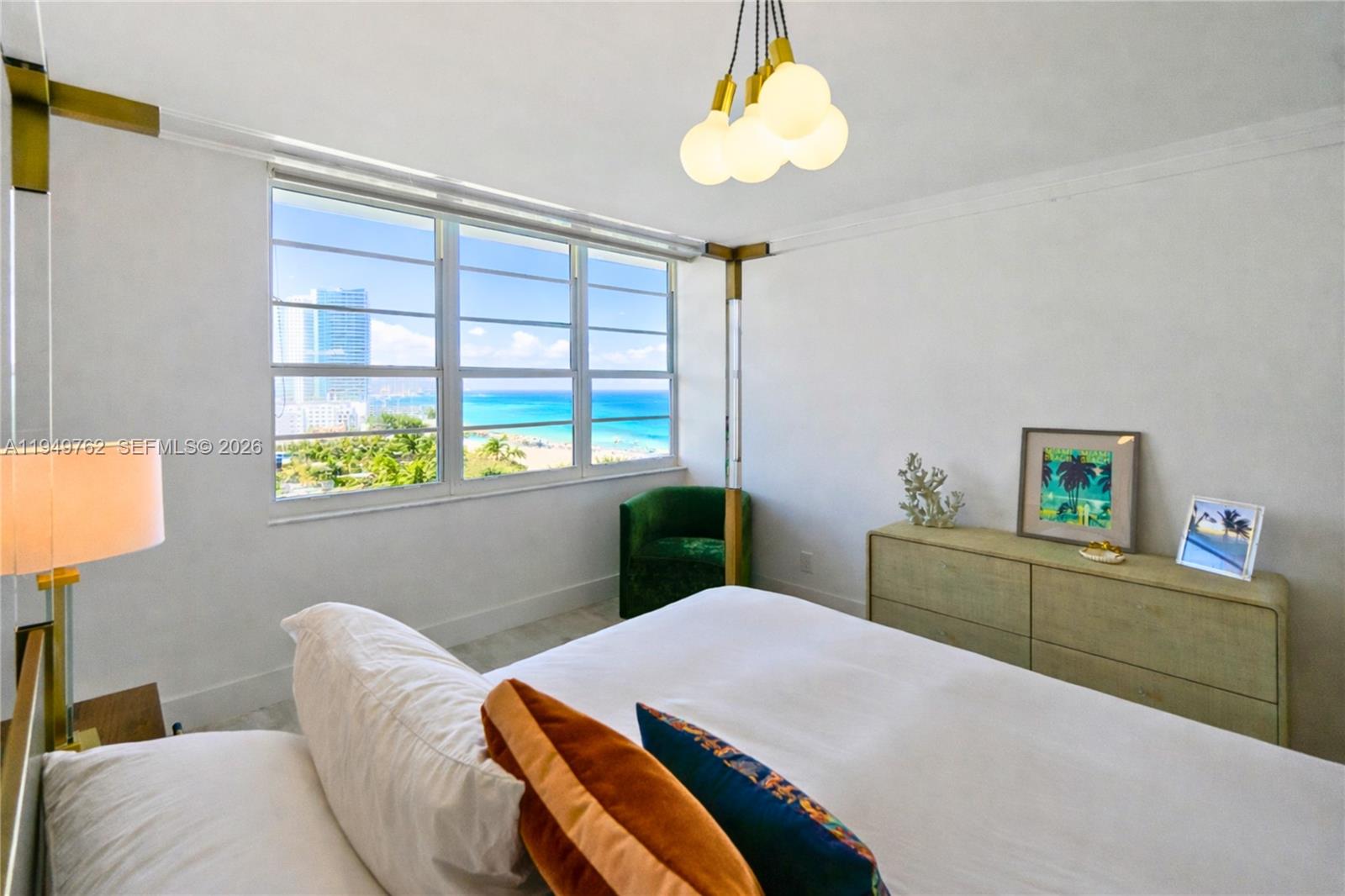 THE DECOPLAGE CONDO - Residential Lease