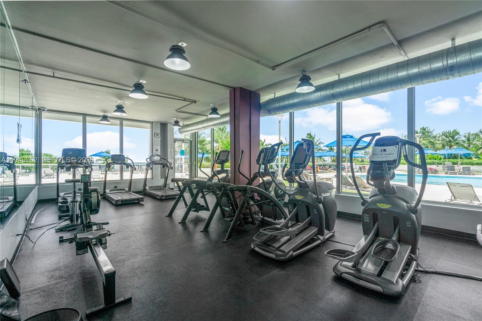 THE DECOPLAGE CONDO - Residential Lease