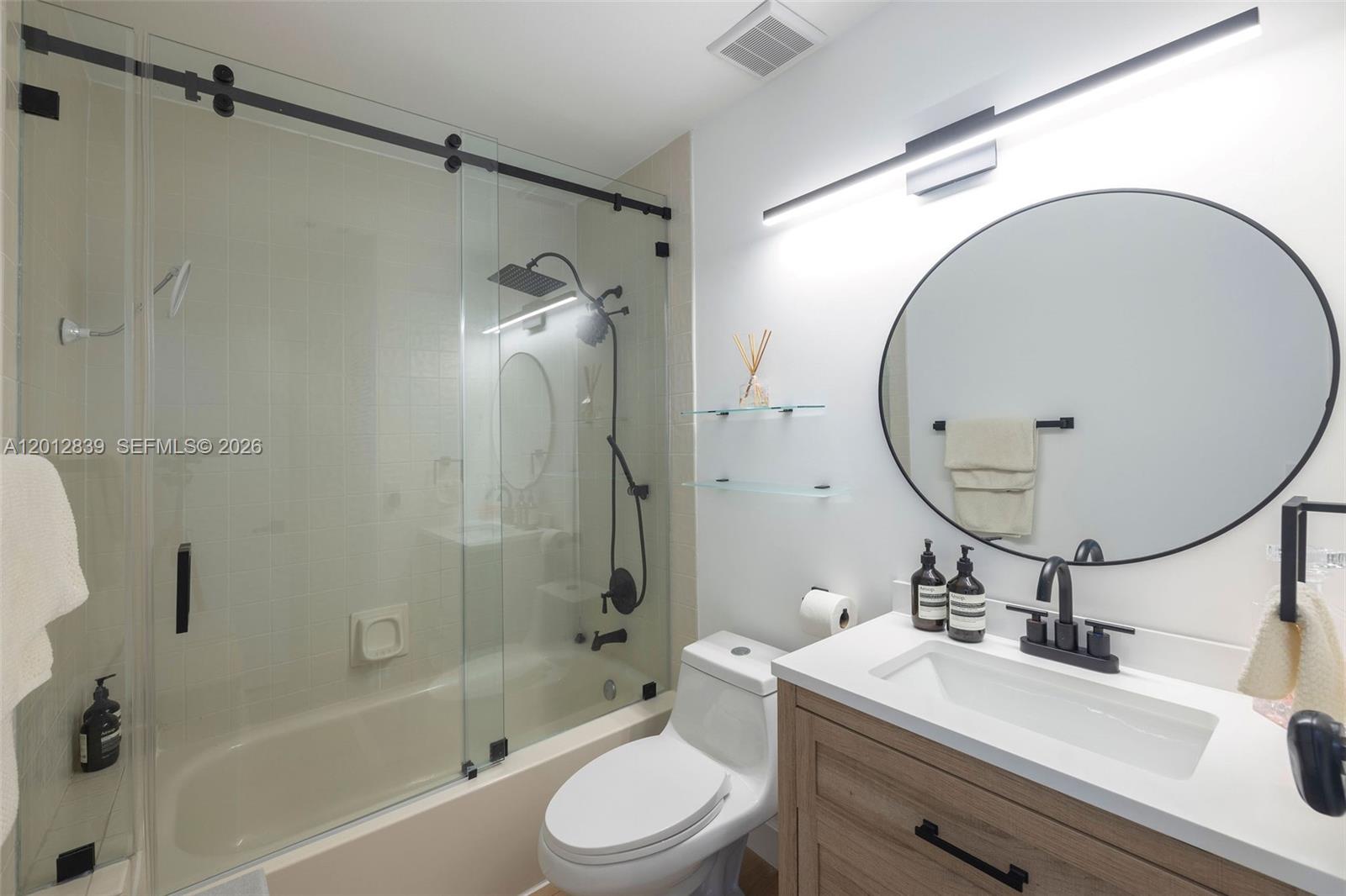 COSTAIN VILLAS HARBOR VIL - Residential