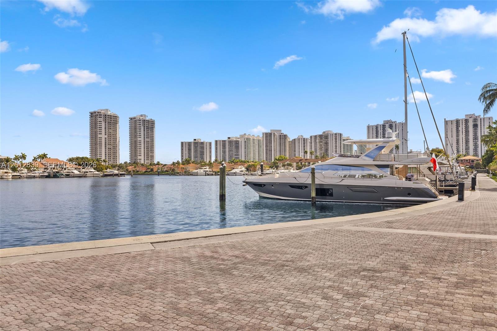 COSTAIN VILLAS HARBOR VIL - Residential