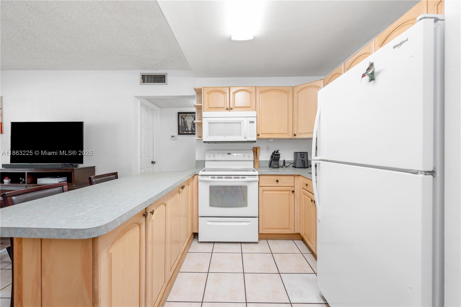 WINDSOR ESTATES CONDO NO - Residential