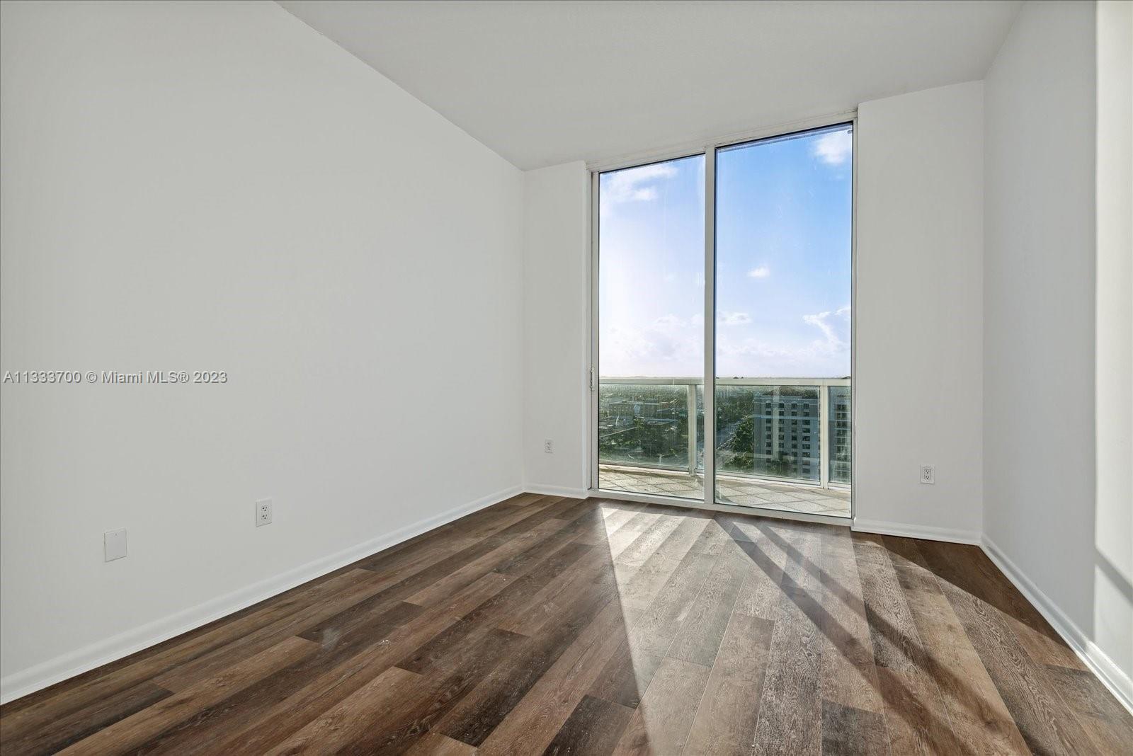 THE PORT CONDOMINIUM - Residential Lease