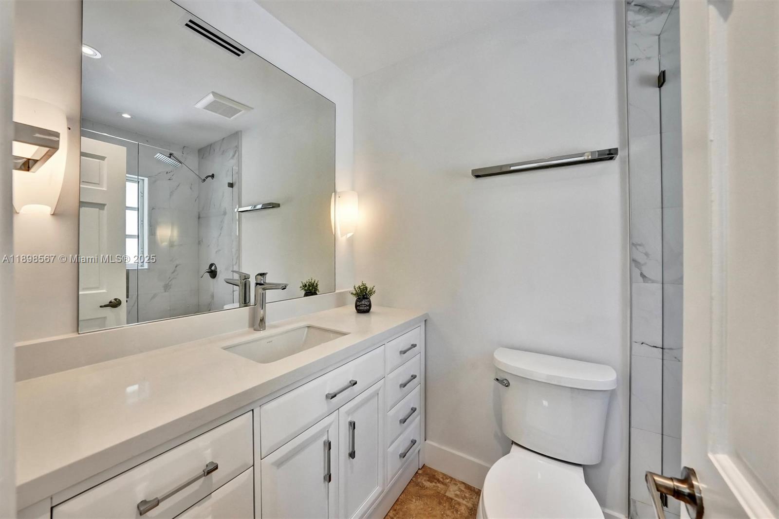 TROPICAL ISLE HOMES SUB 4 - Residential Lease