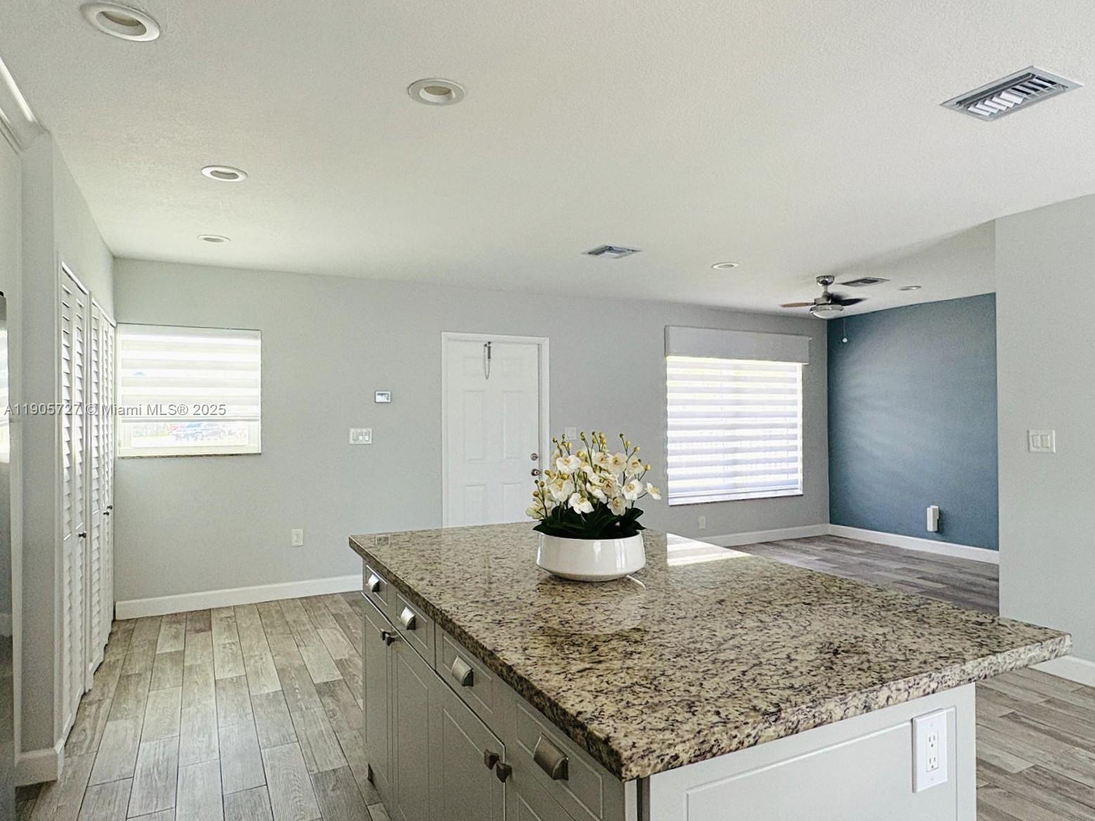 STARLIGHT - Residential