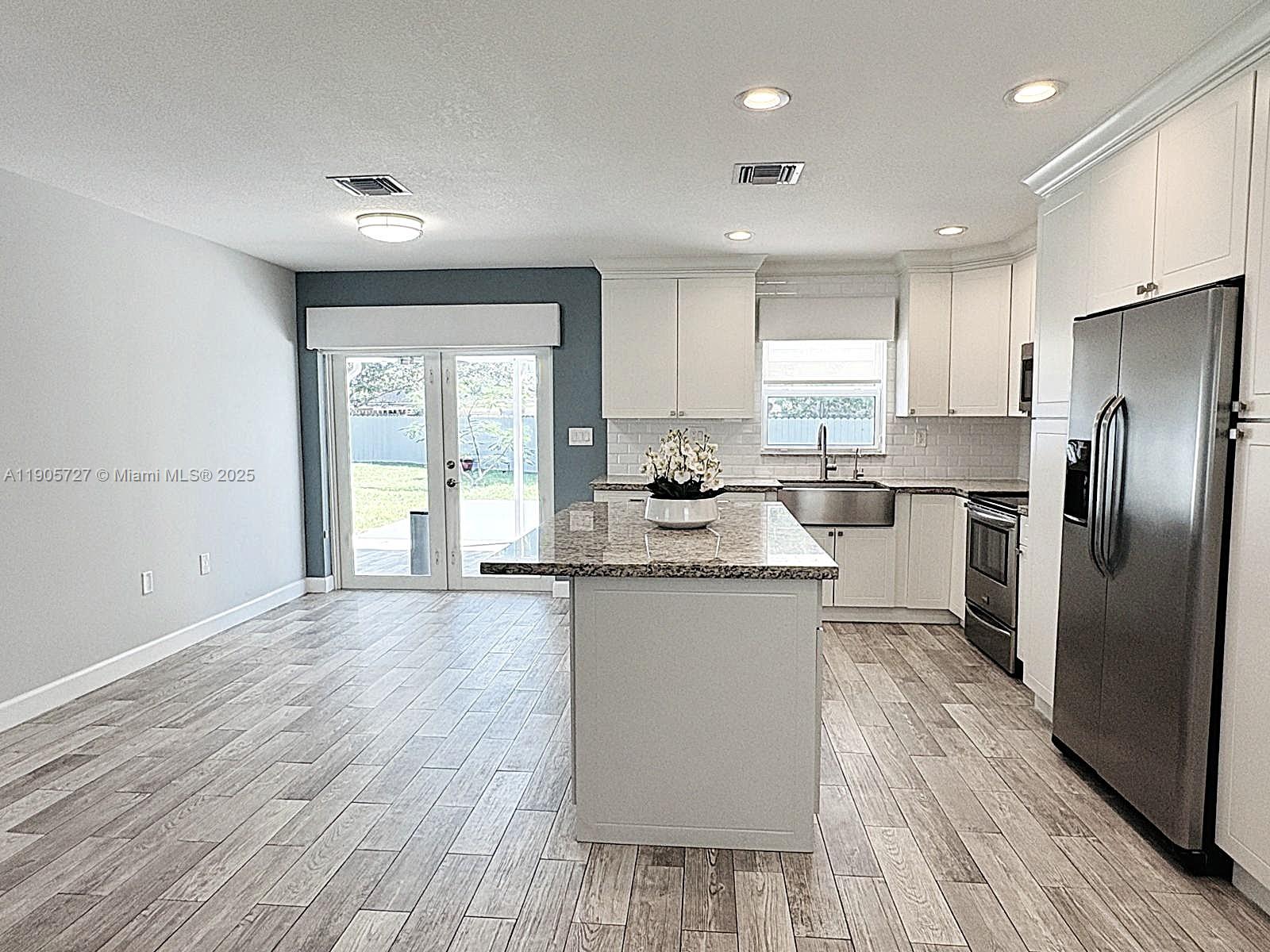 STARLIGHT - Residential