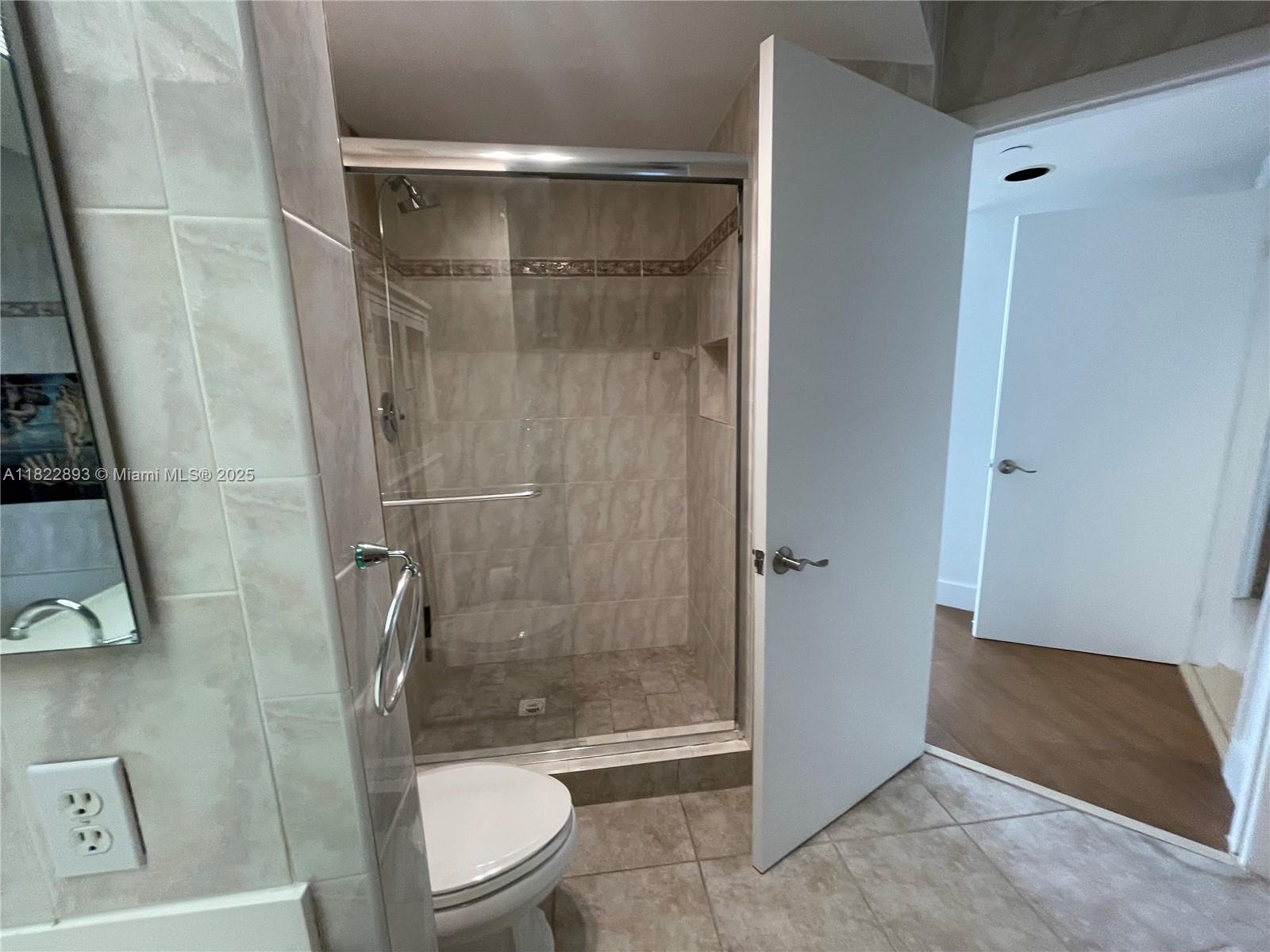 THE LANDMARK CONDO - Residential Lease