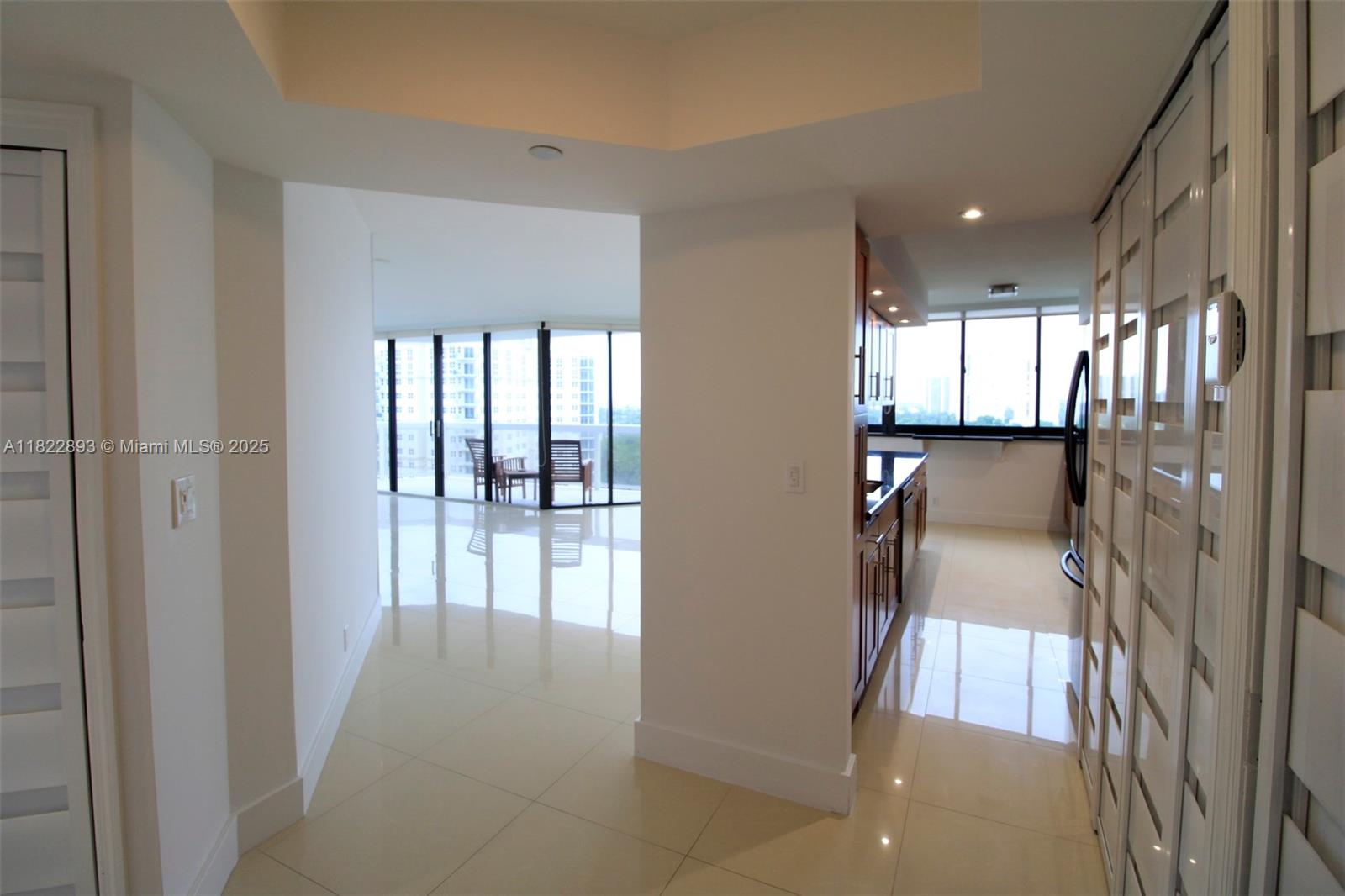 THE LANDMARK CONDO - Residential Lease