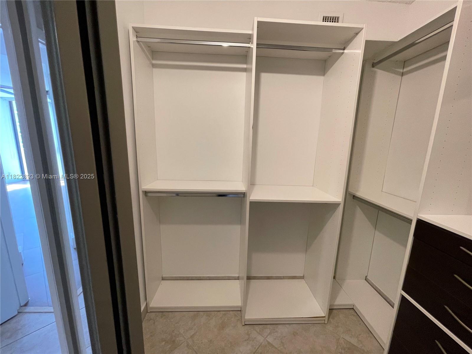 THE LANDMARK CONDO - Residential Lease