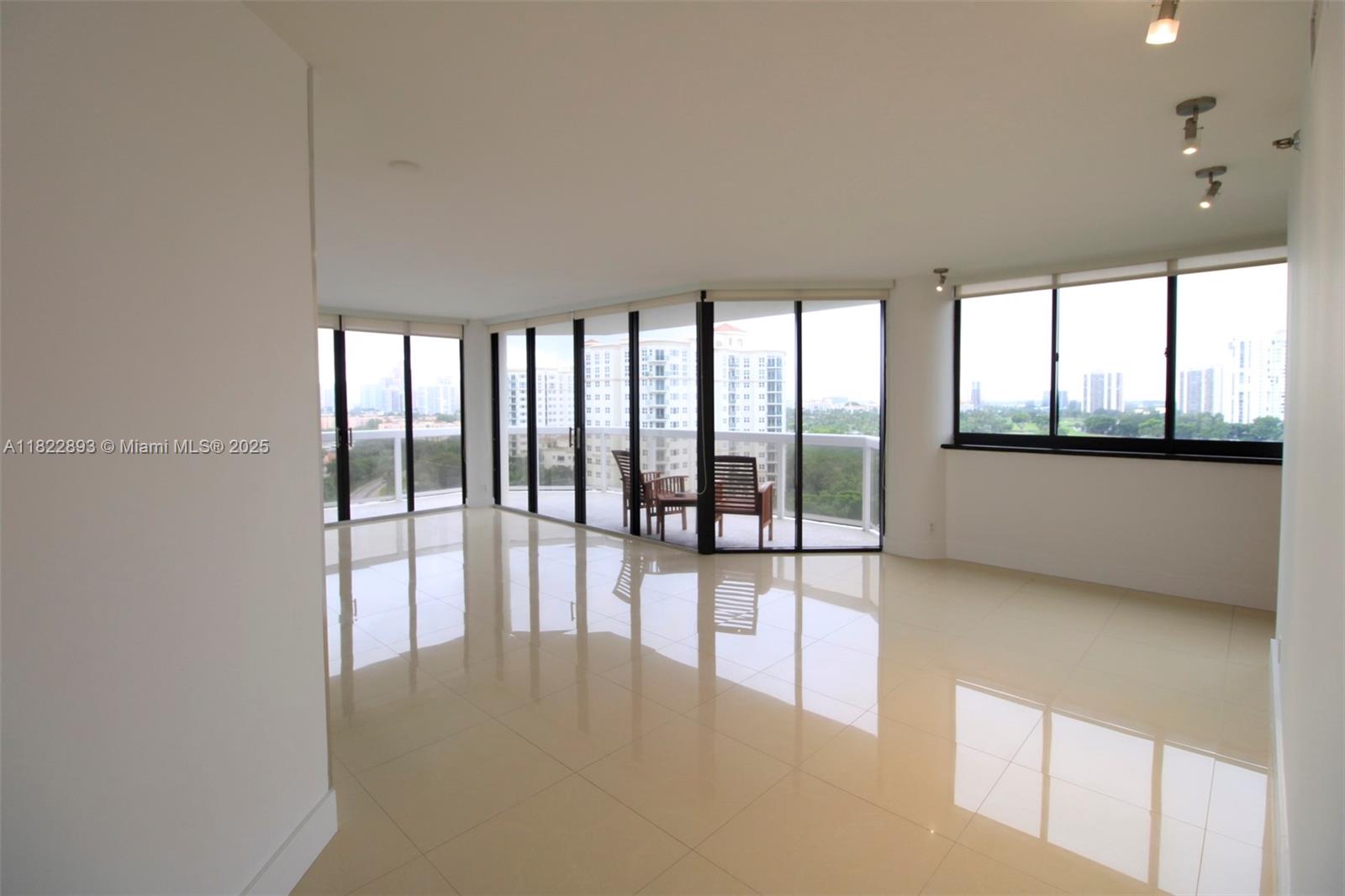 THE LANDMARK CONDO - Residential Lease