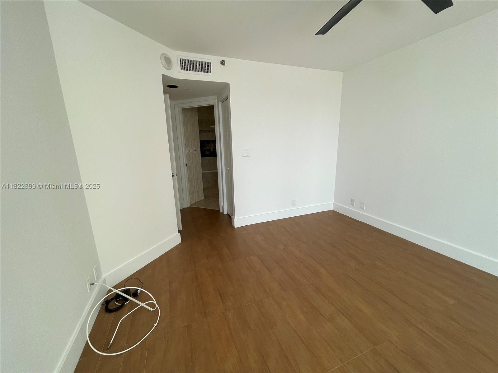 THE LANDMARK CONDO - Residential Lease
