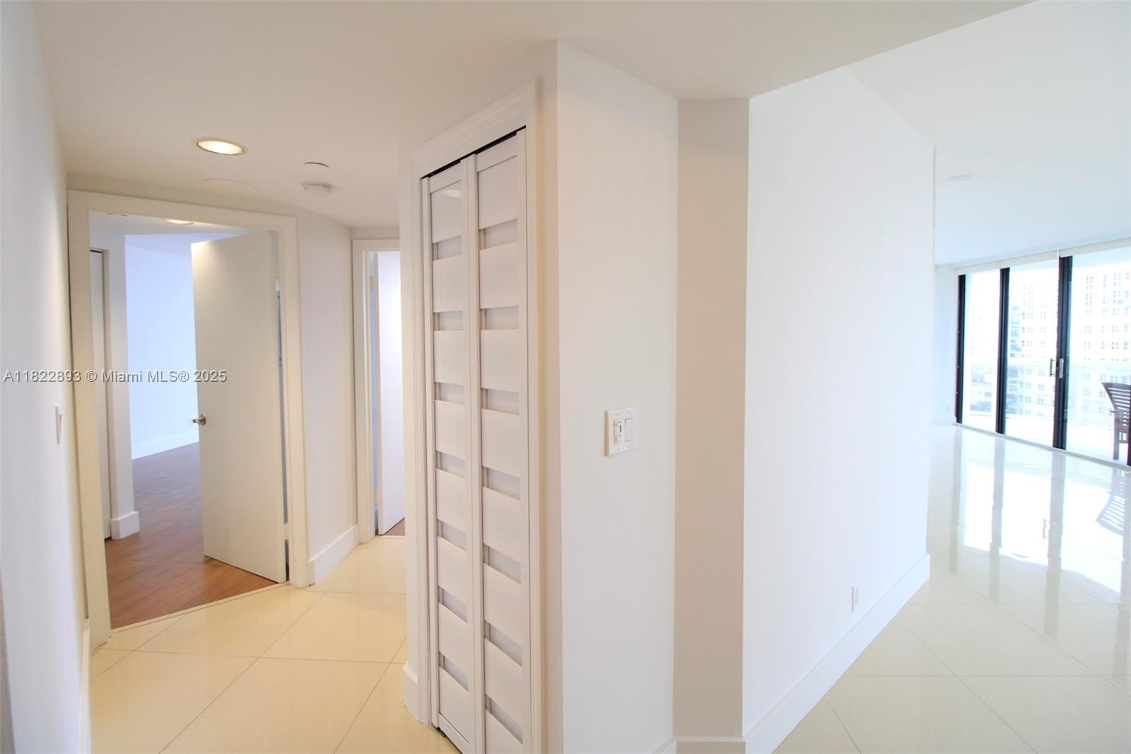 THE LANDMARK CONDO - Residential Lease