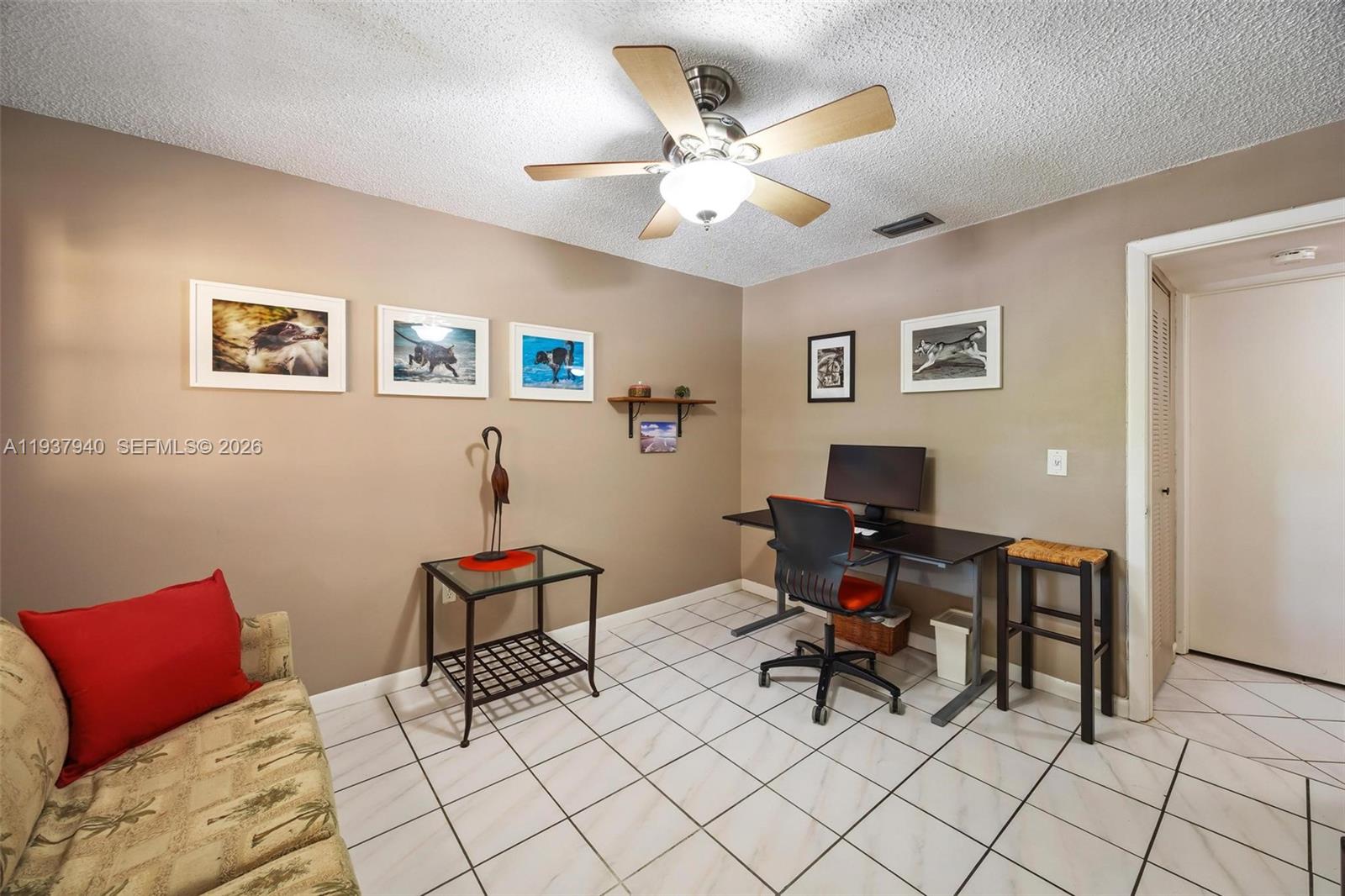 CHATEAU DE VILLE CONDO - Residential